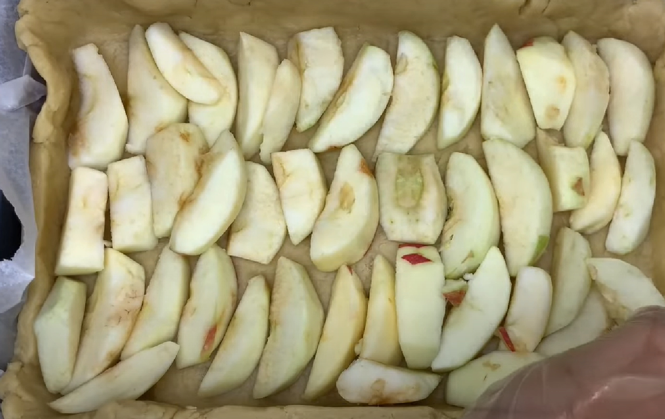 Домашний яблочный пирог на майонезе: адаптированный старый рецепт от Лилии Цвит